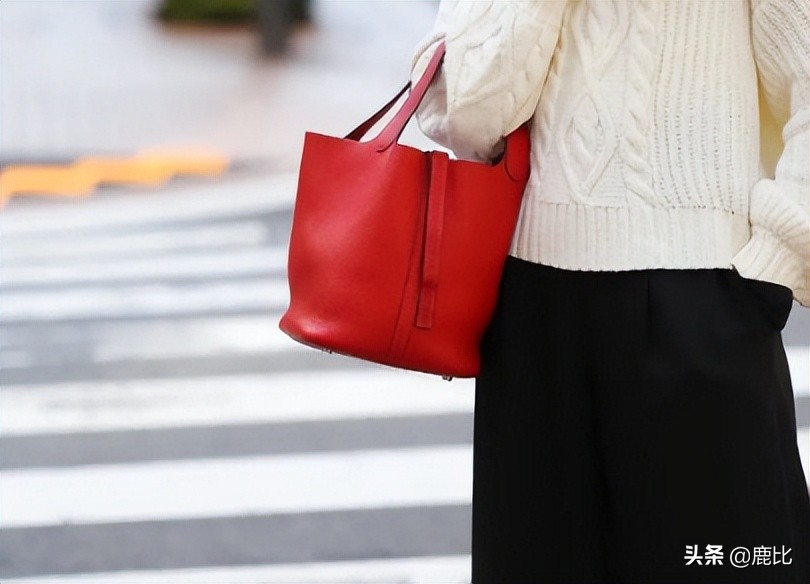 买什么包性价比比较高,1000元左右性价比最高包