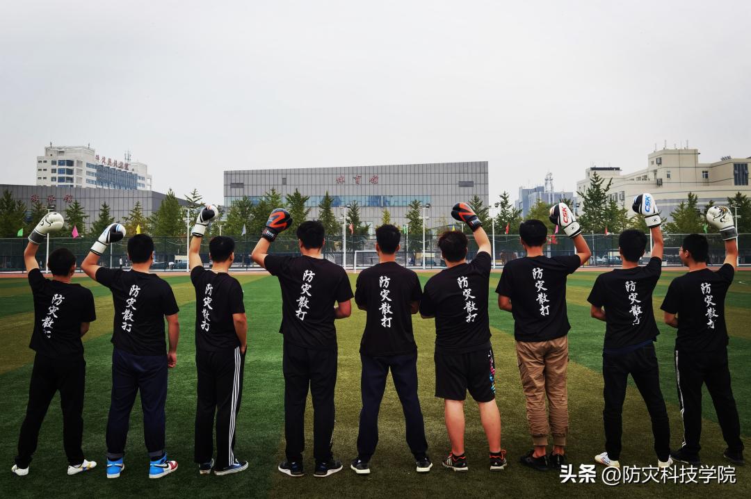 鍙傝闃茬伨鍑忕伨鏁欒偛棣嗙殑鎰熷彈,灏忓鐢熷弬瑙傞槻鐏惧噺鐏炬暀鑲查