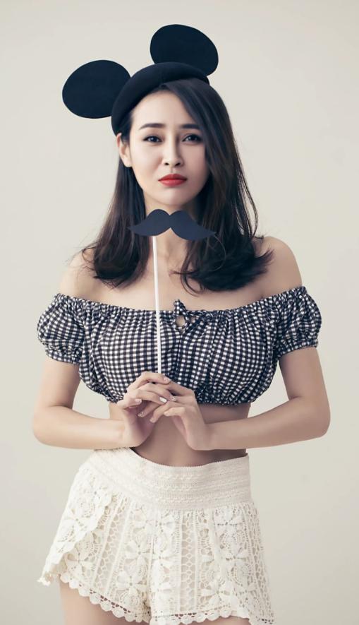 女演员于明加简介,演员于明加人生轨迹