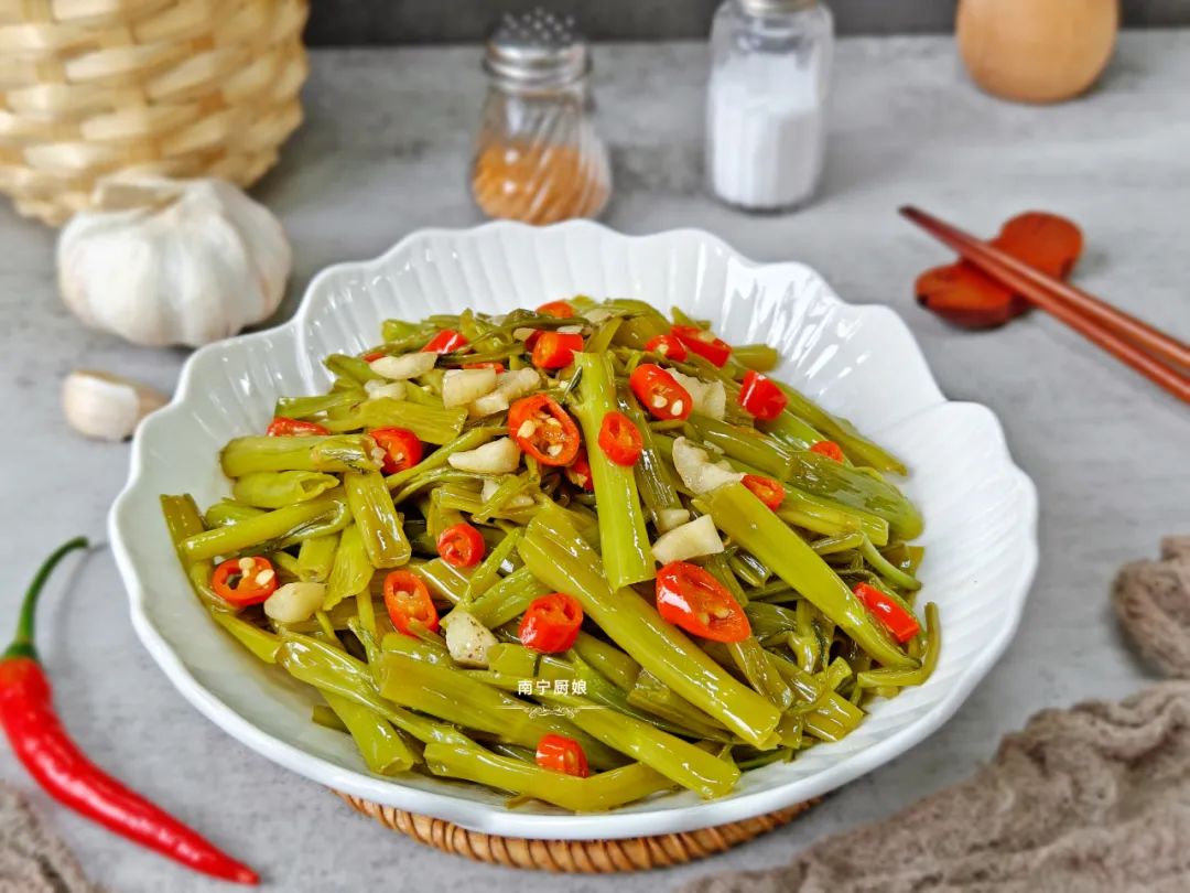 现摘现卖6元一斤,3元一斤大量上市菜