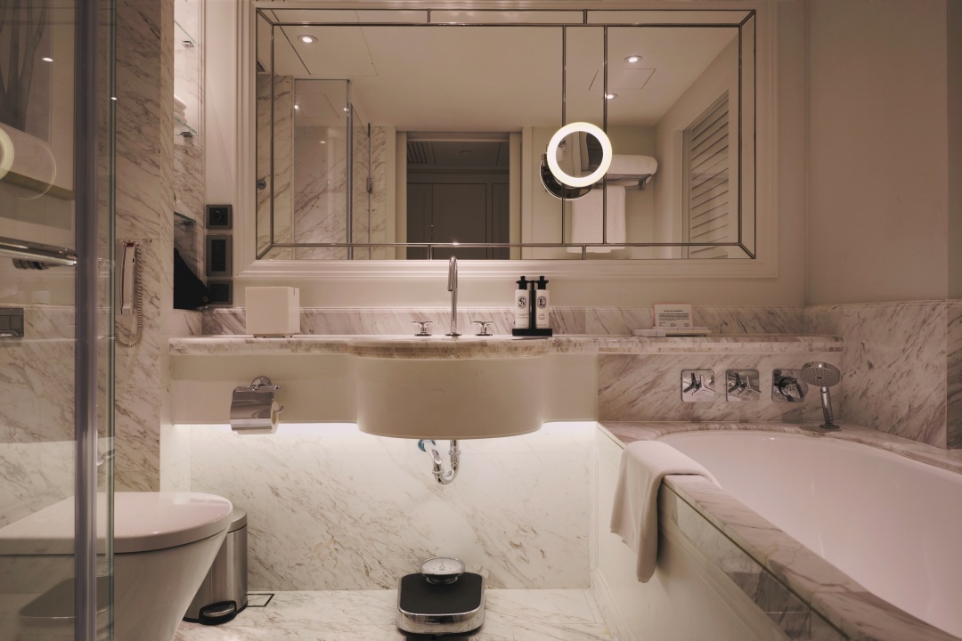 朗廷旗下英伦风酒店,香港朗廷酒店4天3晚