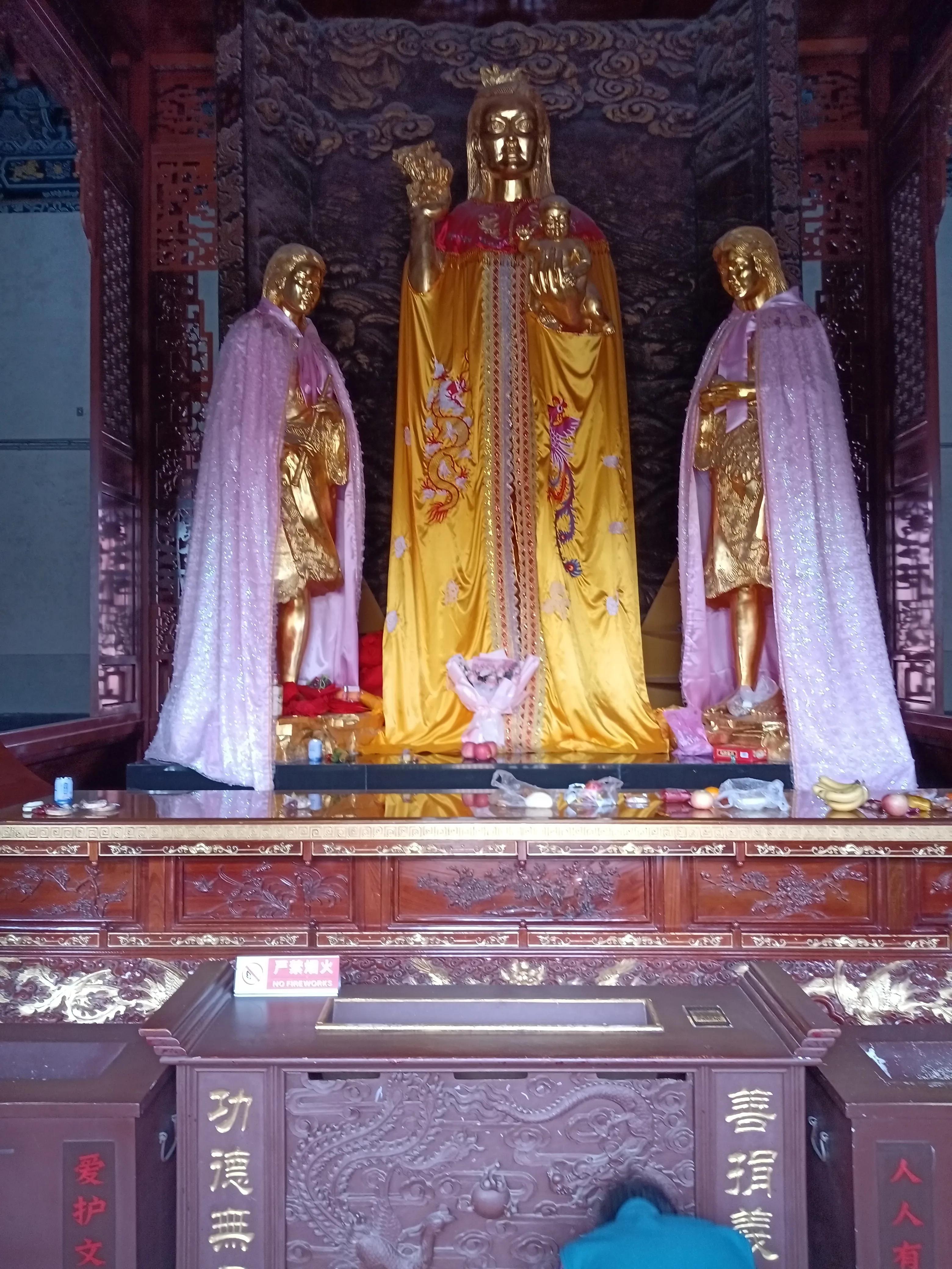 瞻仰胡氏受姓始祖公满陵墓及观光沿途景物