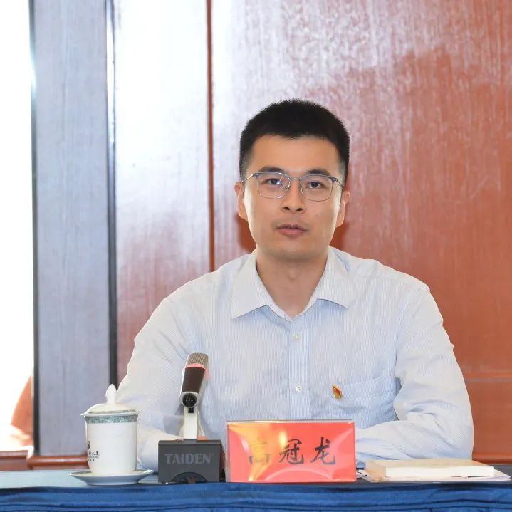 青岛市学习习*平近**总书记《论*党**的青年工作》座谈会召开