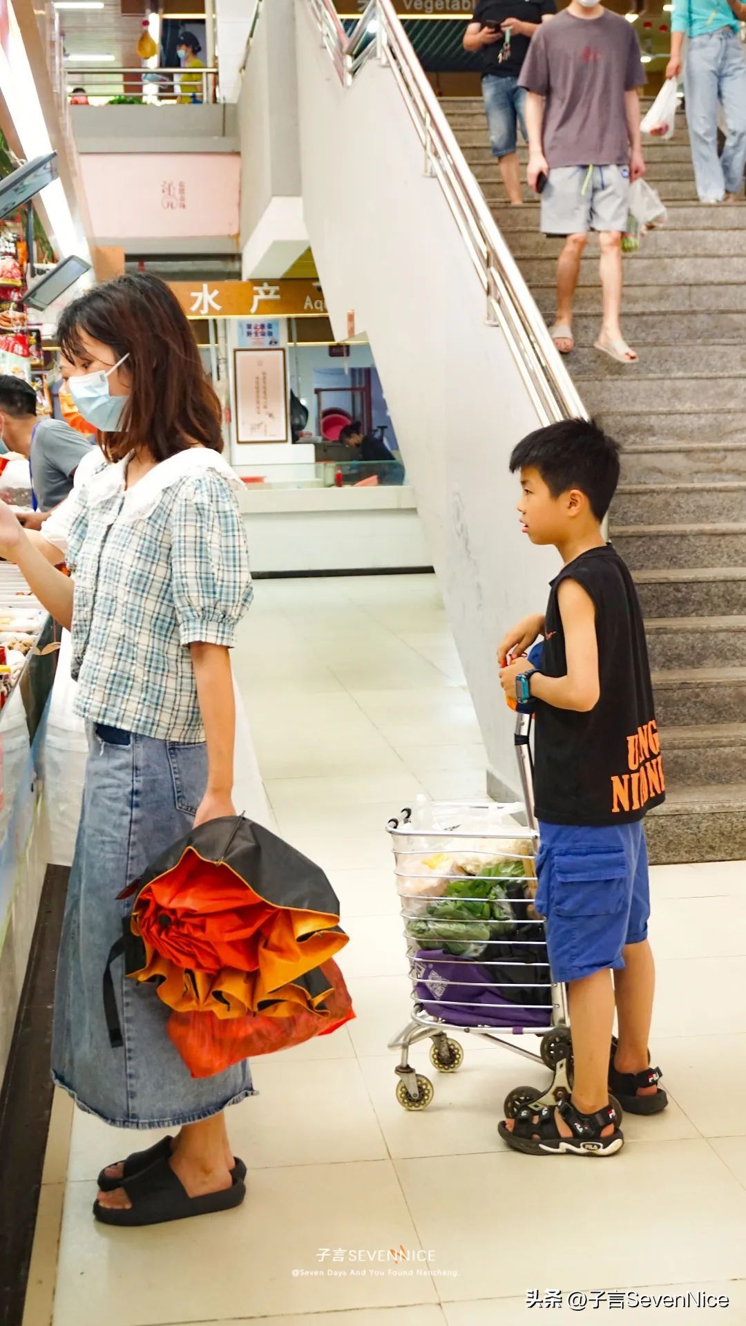 南昌沁园菜市场，是对吃货爱的供养