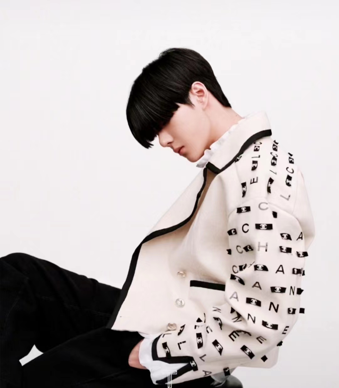 男明星的刘海竟是遮丑利器,被齐刘海毁了的明星