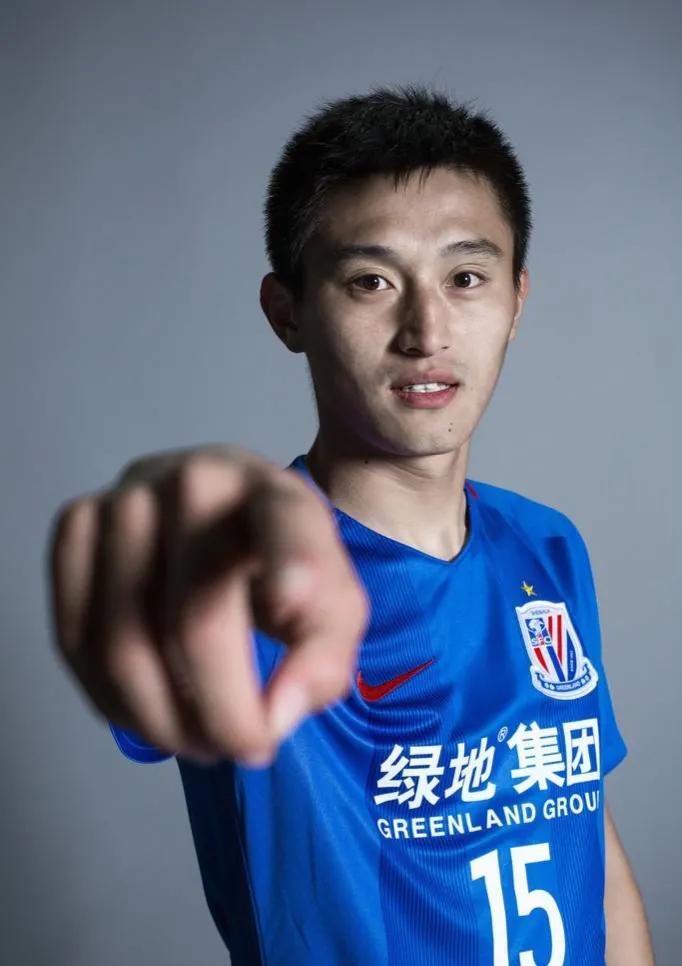 生死战国足首发武磊张玉宁领衔,武磊对比张玉宁