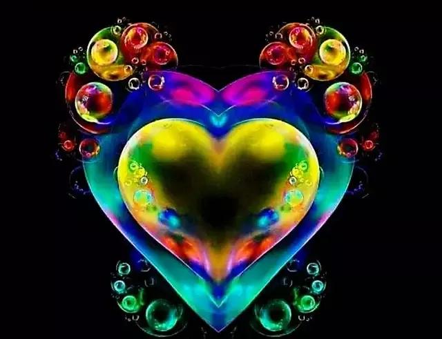 手拿心形图片,心形图片大全