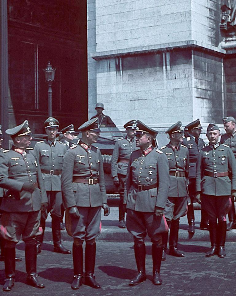 日军日记:*安妇慰**不服从管教,我很愤怒,用*刀刺**插入她的*体下**