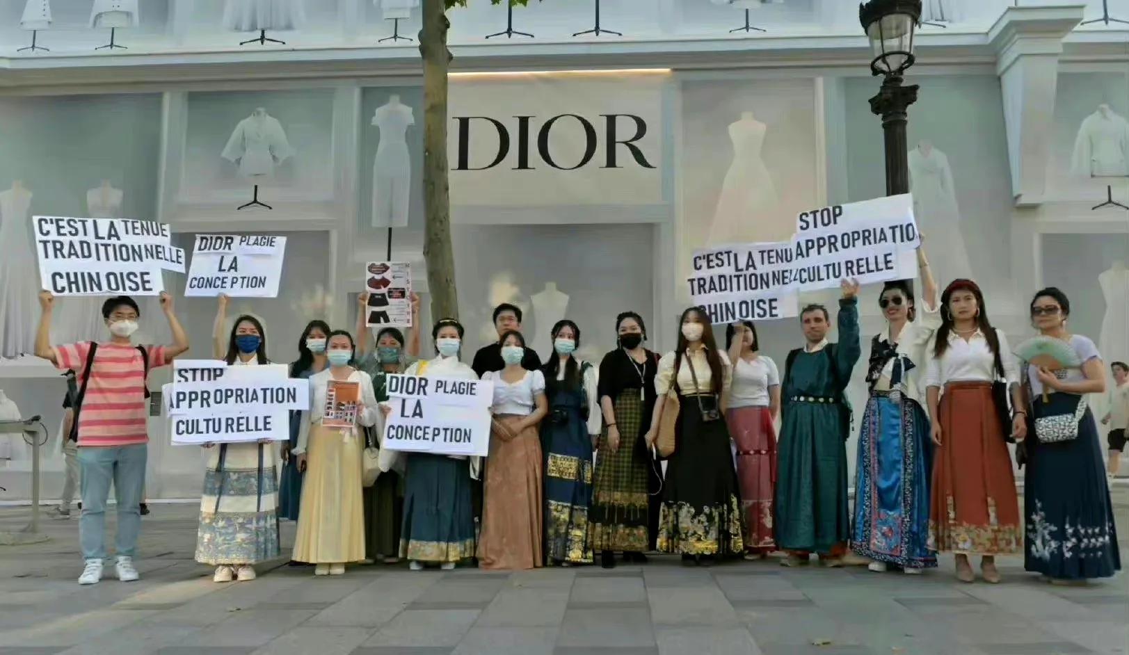 DIOR迪奥涉嫌歧视亚裔，一年一次骚操作，是谁还在容忍迪奥？