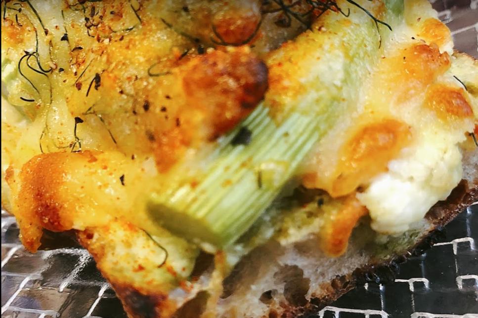 东京这位「面粉刺客」！每日使用15种面粉，混合制作40款面包