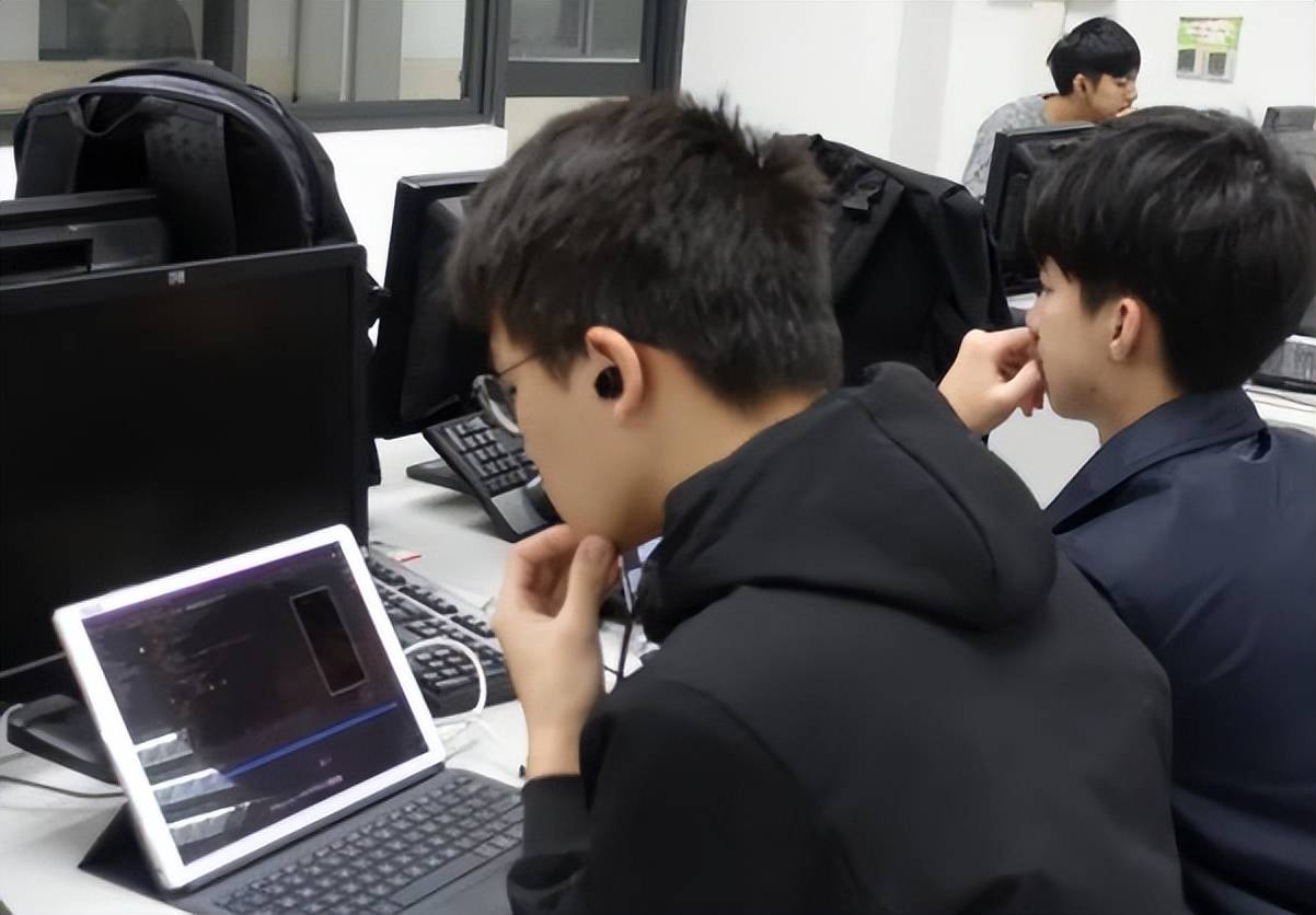 不考研“很可惜”的5大专业：毕业后收入翻倍，会计专业榜上有名