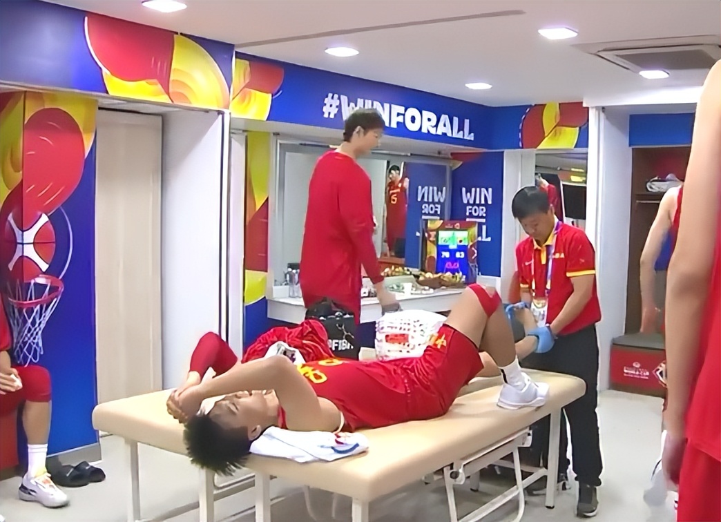 cba赵睿脚踝受伤,赵睿扭伤脚踝后续