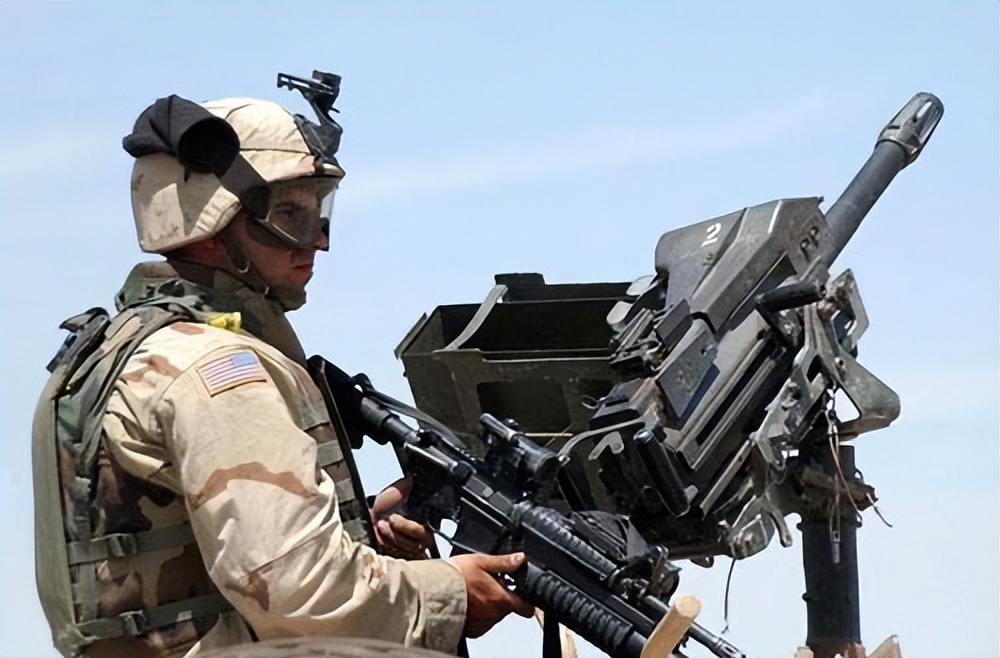 各国榴弹发射器对比,各国枪配榴弹发射器