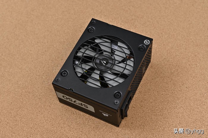 七彩虹主板b760和影驰760,七彩虹b760冰霜对比影驰b760