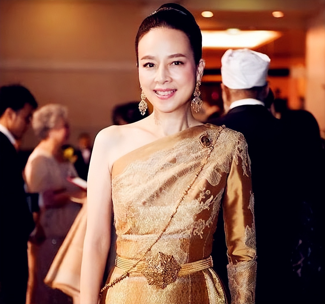 泰国华裔富婆伍伦盼祖籍,泰国富婆伍伦盼个人资料