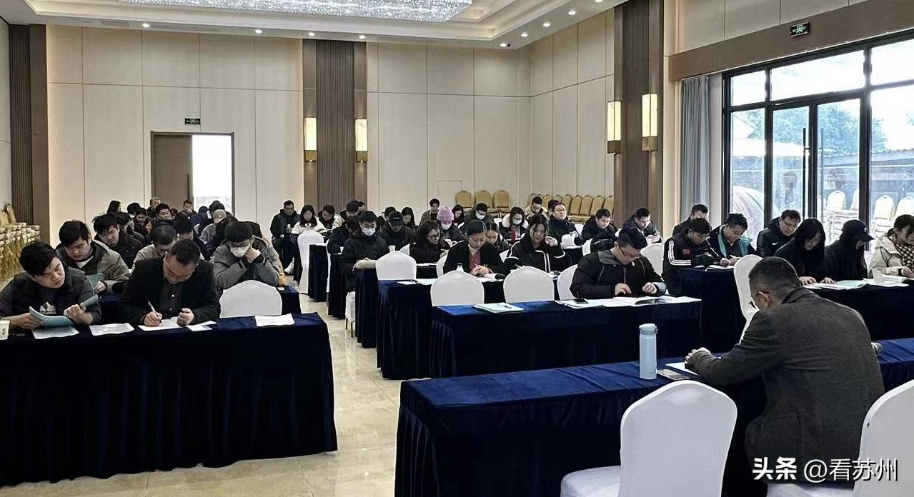 名额一小时内抢光！小众健身项目“射箭”受欢迎