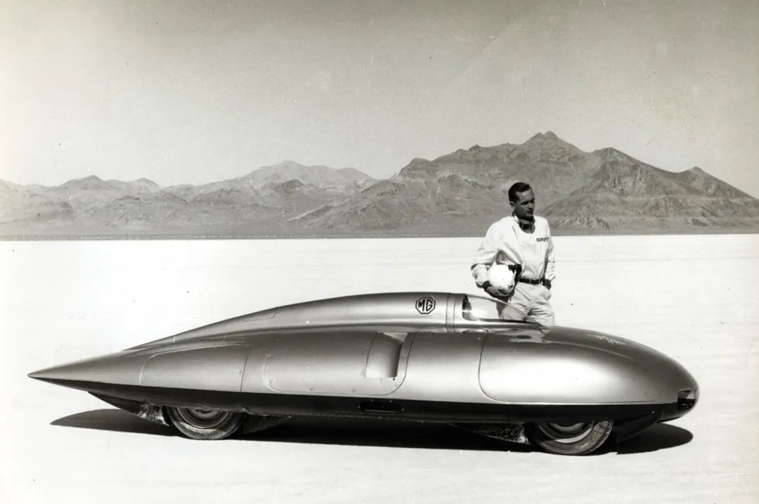 名爵mg7街上偶遇,名爵南京工厂