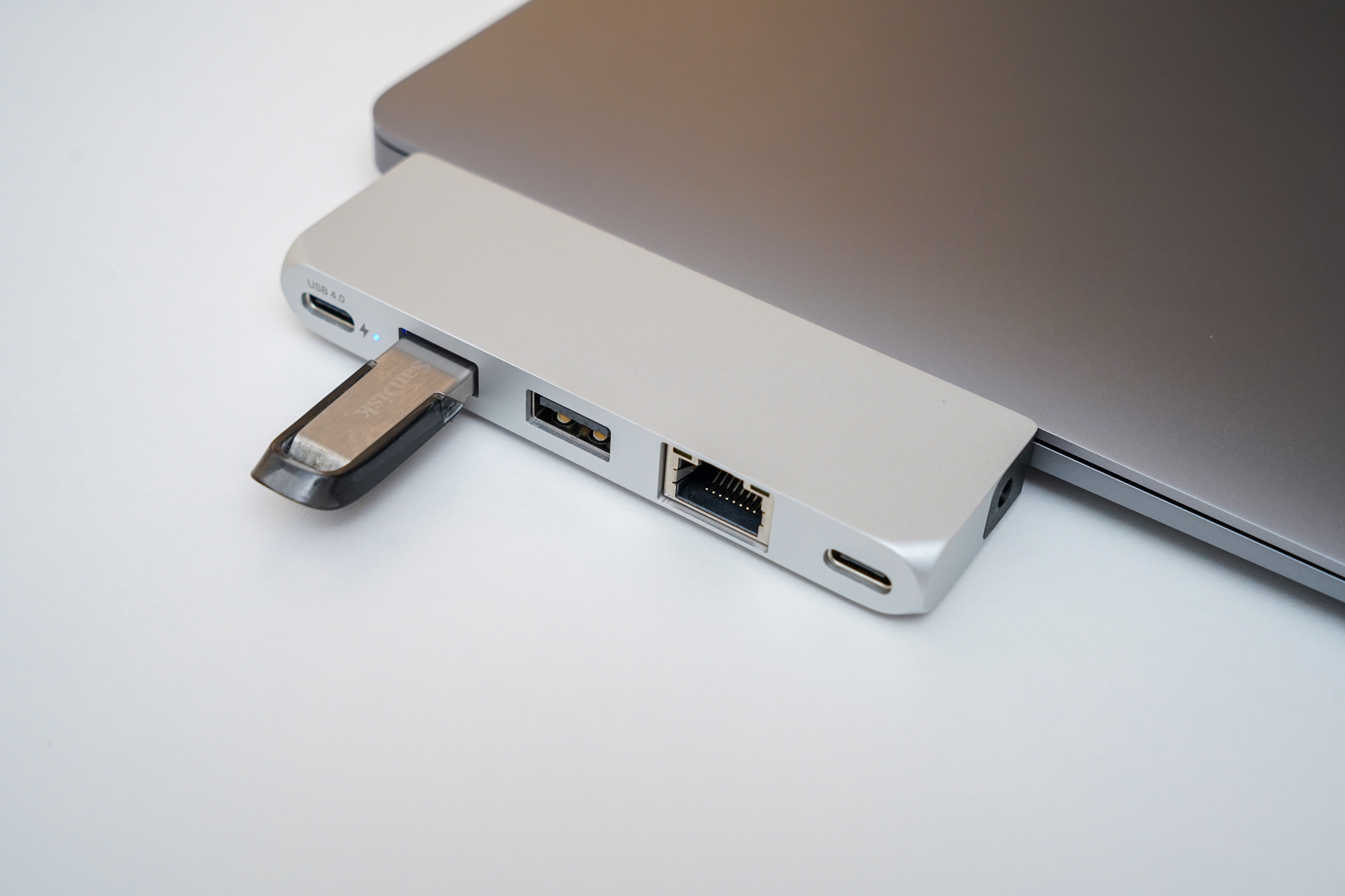 特别便宜的苹果产品有哪些,手机配件低价