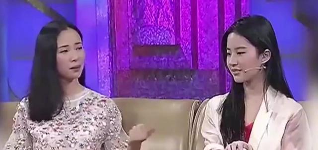 互呛、白眼、拍桌子，娱乐圈的“内斗”太精彩，差点下不了台