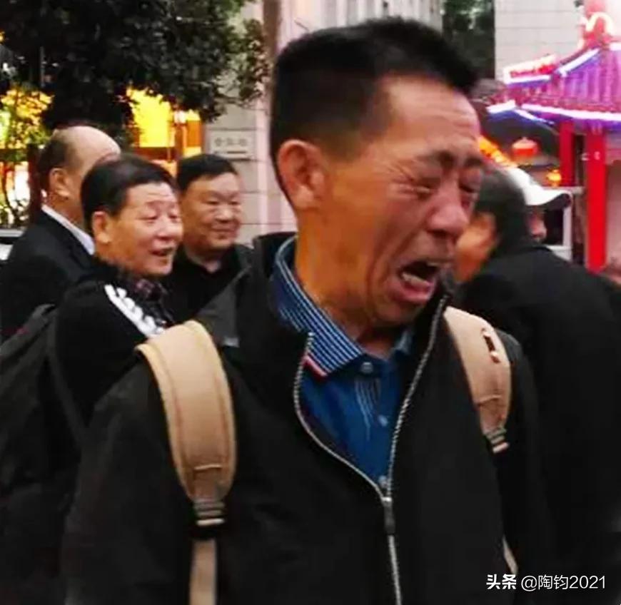 南京一晤，相聚甚欢，除了激动还是激动，战友们相拥而泪几多深情