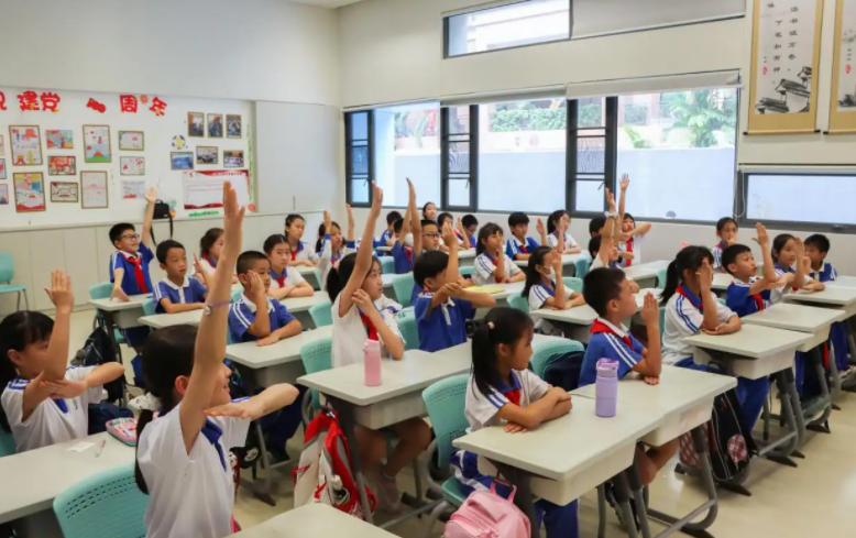 河南8岁神童何雪豪被军校录取,中国神童何雪豪现在什么军衔