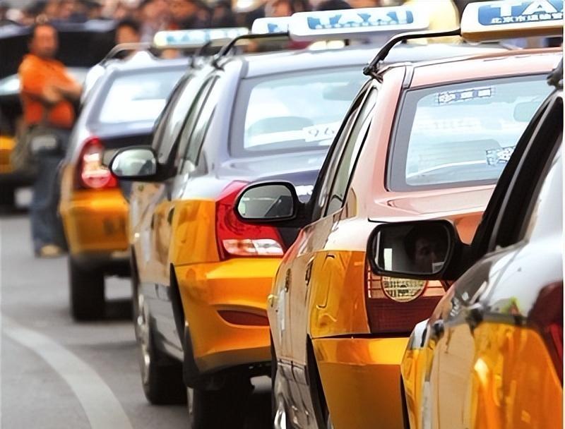 这些“小钱”，正在掏空我们的钱包，提前知道这些，存钱也并不难