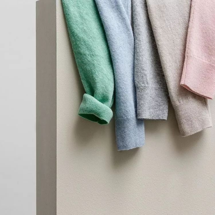 如何进行羊绒衣物的有效保养,羊绒衣物的洗护方法