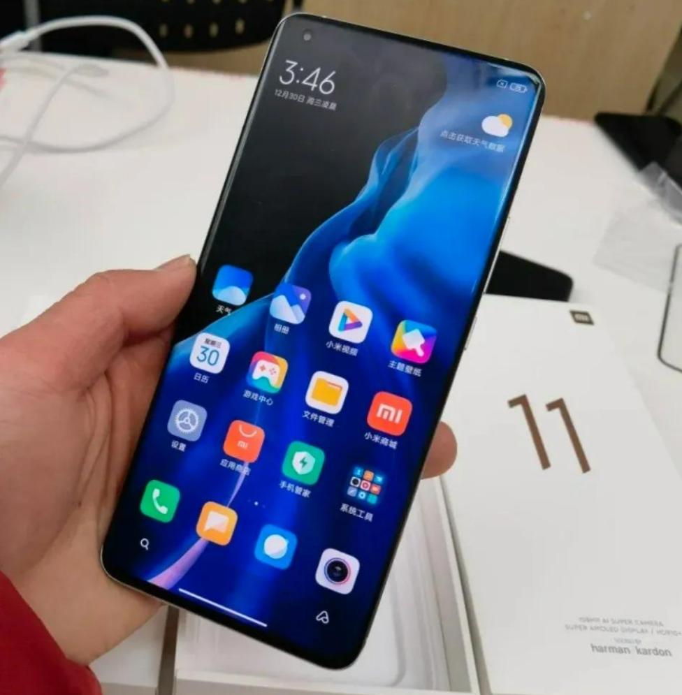 小米8和苹果11哪个好,苹果8plus和小米11优缺点