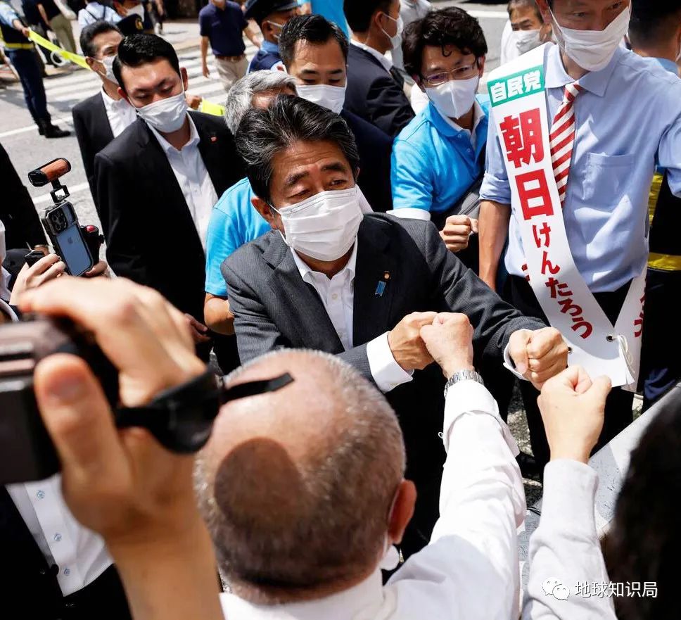 安倍之死，动摇日本？|地球知识局