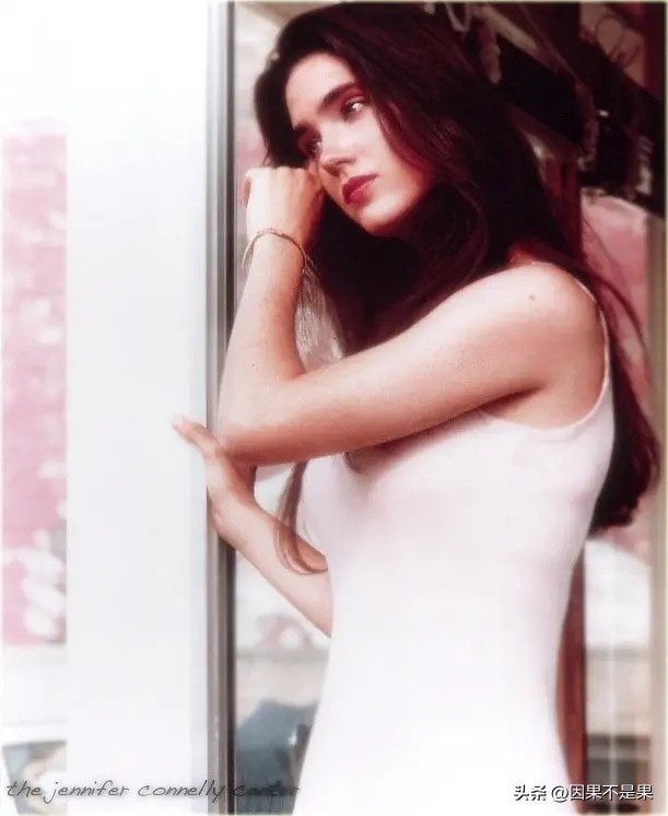 詹妮弗康纳利神采飞扬图片,詹妮弗康纳利神采飞扬在线观看