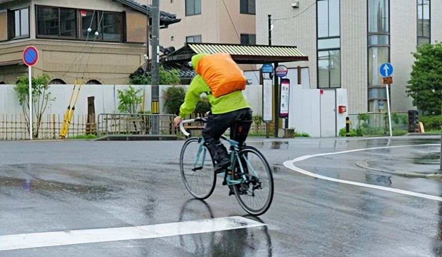 在日本去哪里买雨衣,旅游穿的轻便型雨衣