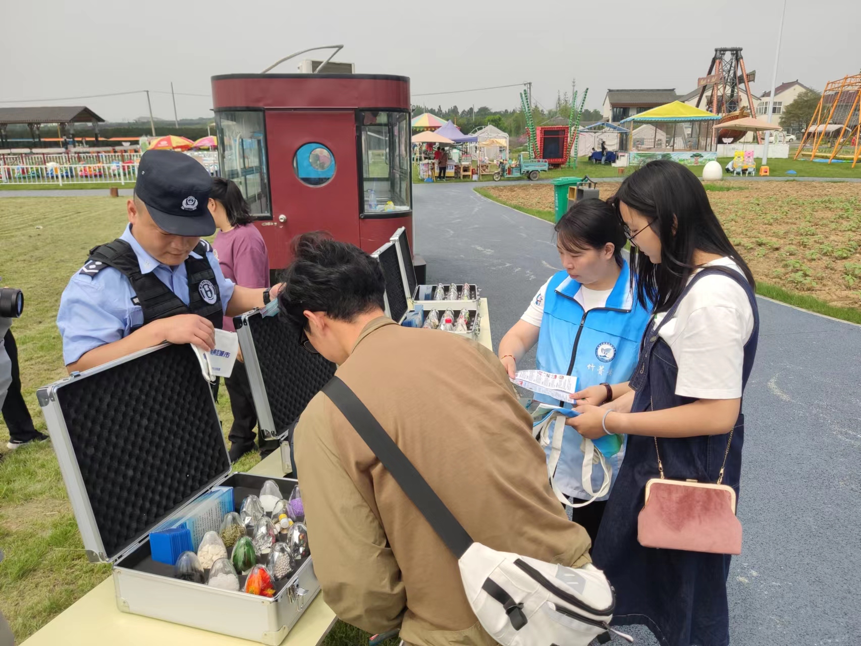 无毒有我禁毒绘画,无毒有我健康人生禁毒主题绘画