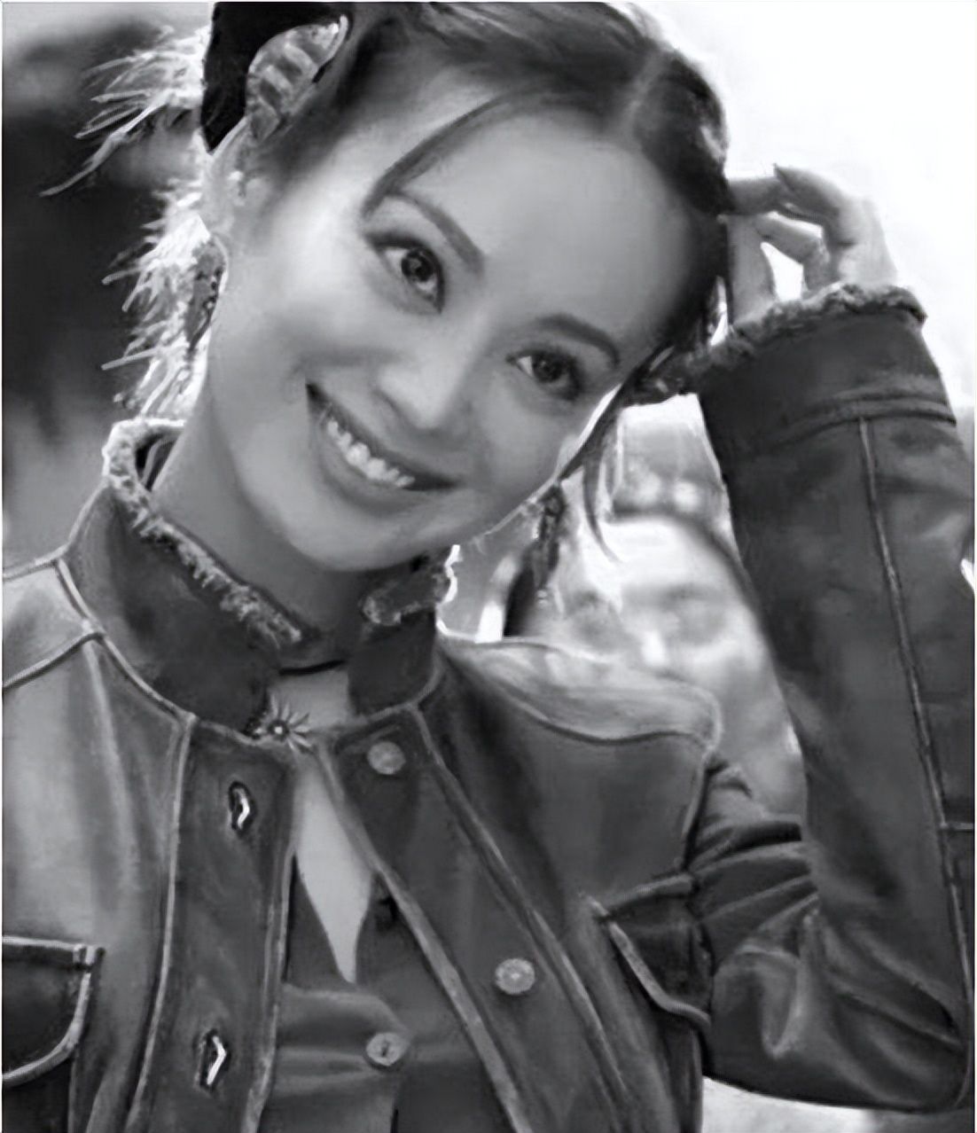 “狂野性感”的宁静，混娱乐圈无人敢*规则潜**，情史劲爆火辣