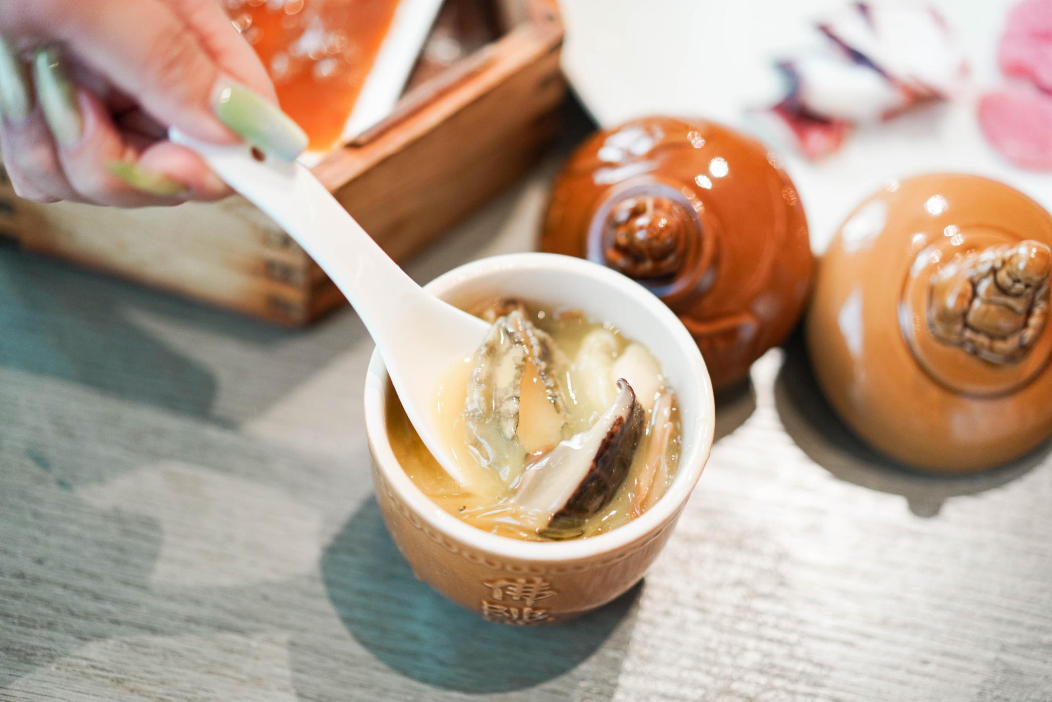 深圳机场旁的低调高雅酒店，尽享热带雨林花园，差旅入住首选酒店