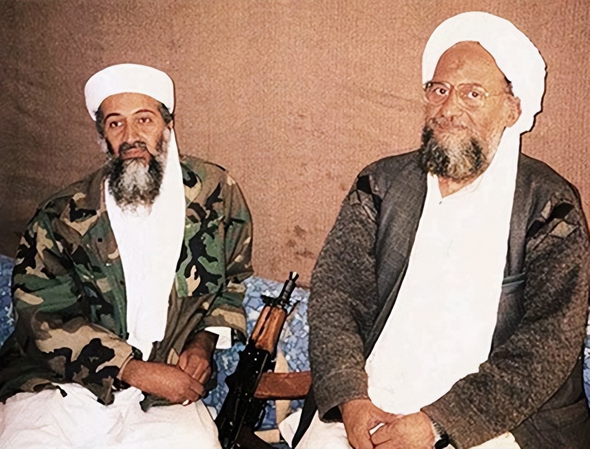 本拉登的妻子和情人照片,本拉登的妻子和情人都是什么人