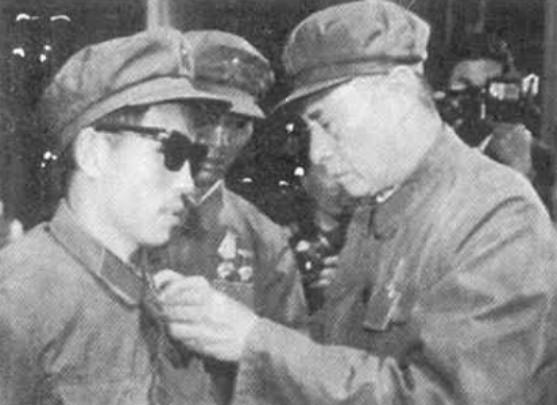 张铚秀找陈毅报到，请求尽快分配工作，陈毅：我还是个空军司令呢