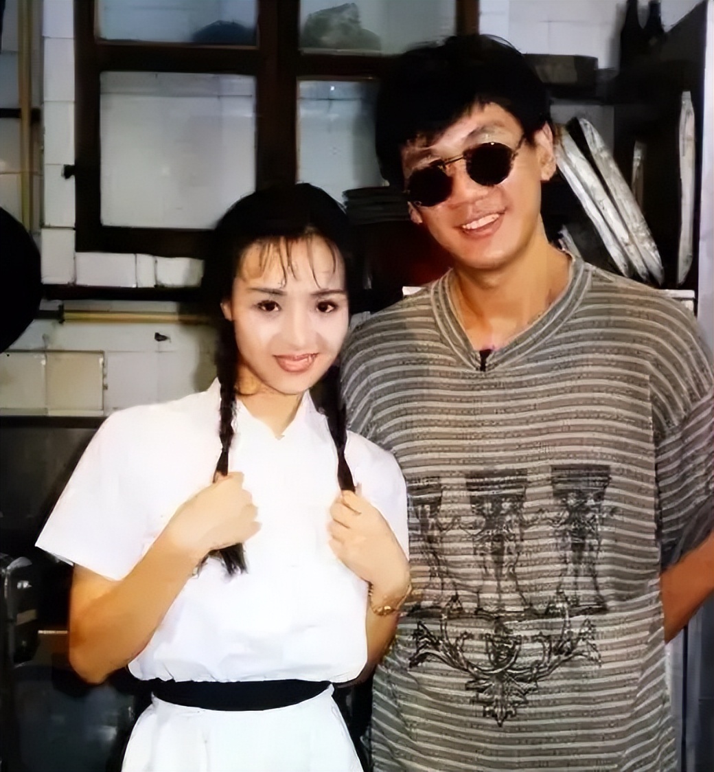 她是风月片天后，一脱成名却不*点露**，照顾男友26年，遗产赠与继子