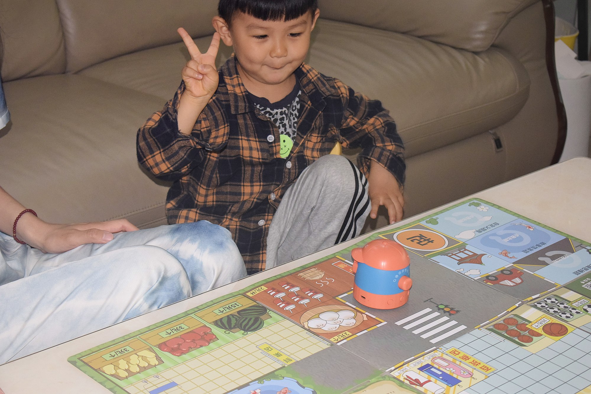 寓教于乐好伙伴！趣学伴拼读编程机器人体验分享