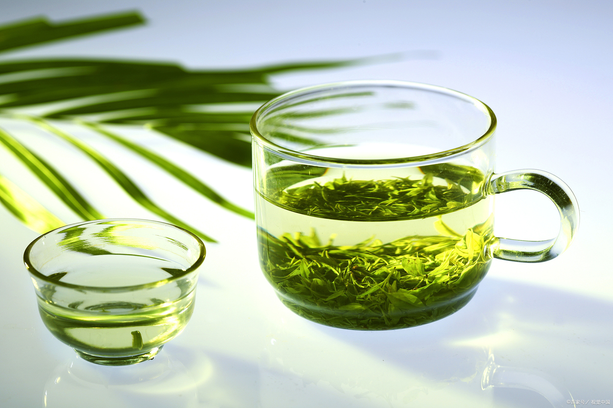 同样的茶叶为什么弄出来红茶绿茶,茶为什么有红茶绿茶之分