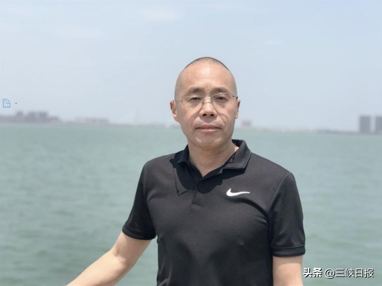 纪念屈原三行诗创作,写给屈原的三行小诗