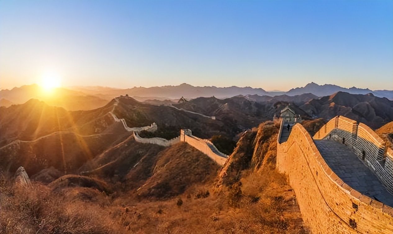 女子试穿包臀裙拒绝退款,包臀裙退换顾客遭到店员责骂