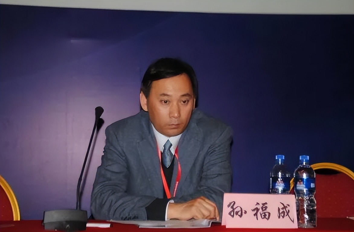 陈家亮羞愧难当,中国男足失败名场面