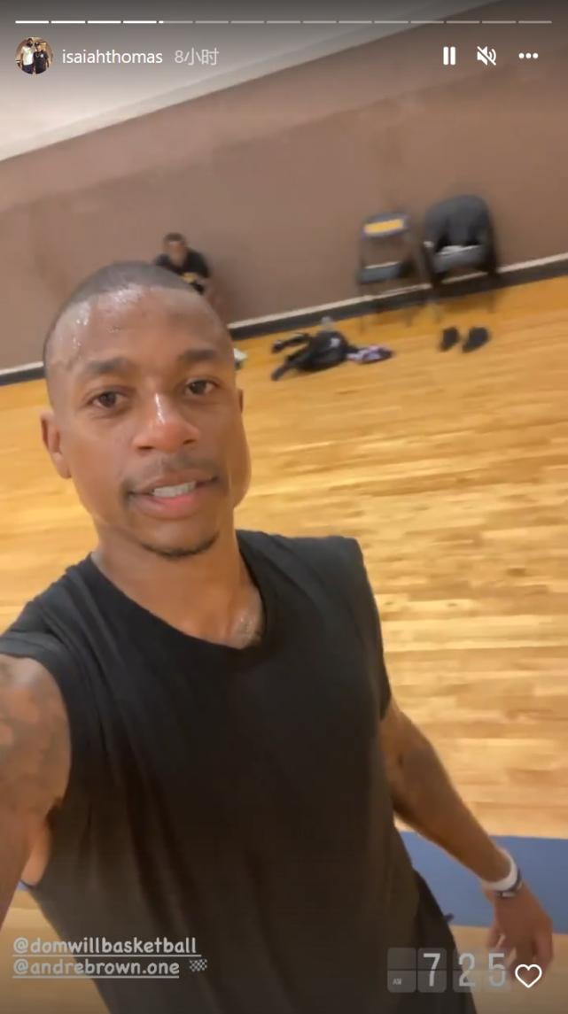 科比永远是大家心中的黑曼巴,科比43岁生日致敬黑曼巴