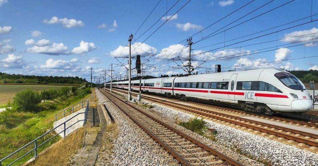 高铁上一天工作10多个小时正常吗,高铁上面工作几个小时