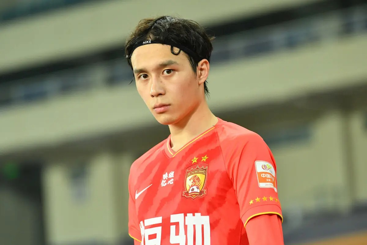 恭喜恒大两大功勋国脚回归助阵,恭喜广东宏远3名旧将获cba顶薪