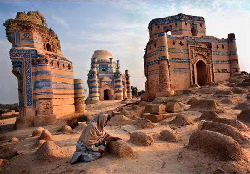 一组真实的照片:120米的长距离水漂,墨西哥的陶土武士