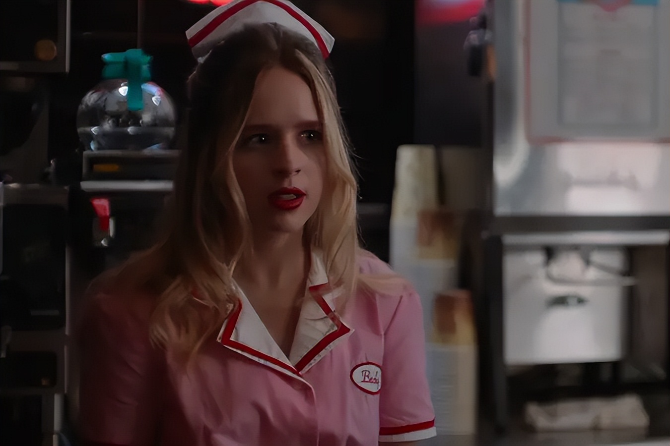 血浆四射的*片爽**，小萝莉简单粗暴的杀戮让你嗨翻天，有谁看过了？