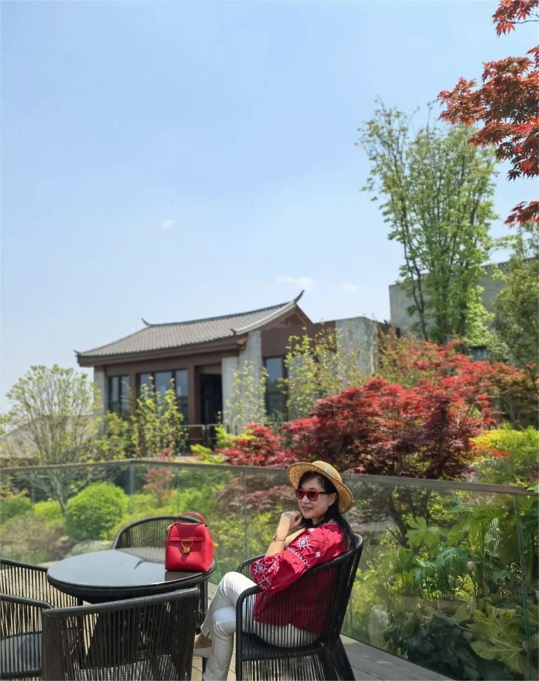 你们都说人多，我却找到一个人少又神仙的地方！