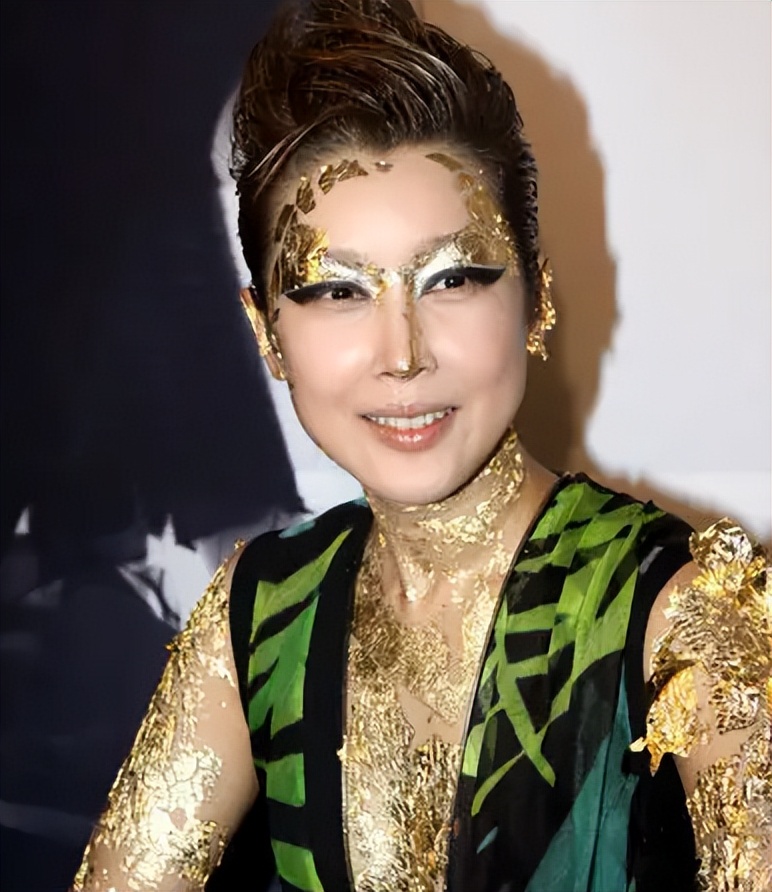 当年孙悦和那英谁更红,和那英齐名的孙悦如今怎么样了