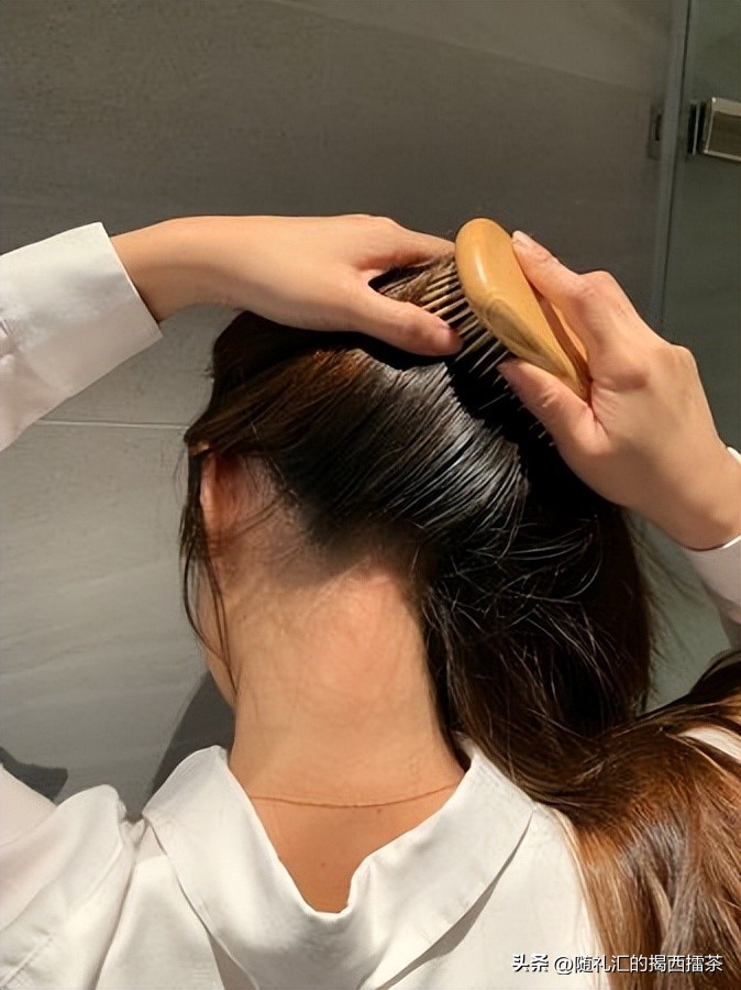 头发好毛燥？专家：养成「3个习惯」，让头皮健康、发丝乖乖听话